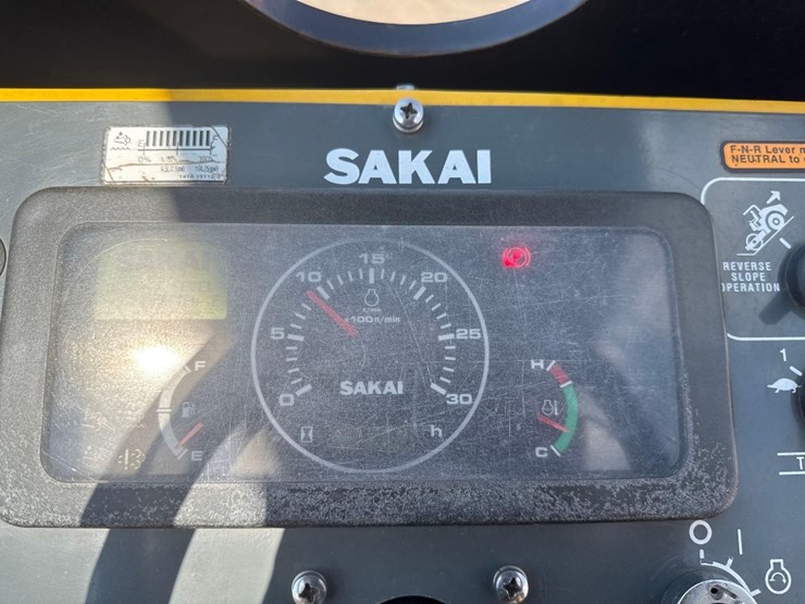 sakai-sv544-smooth-drum-roller-image-23
