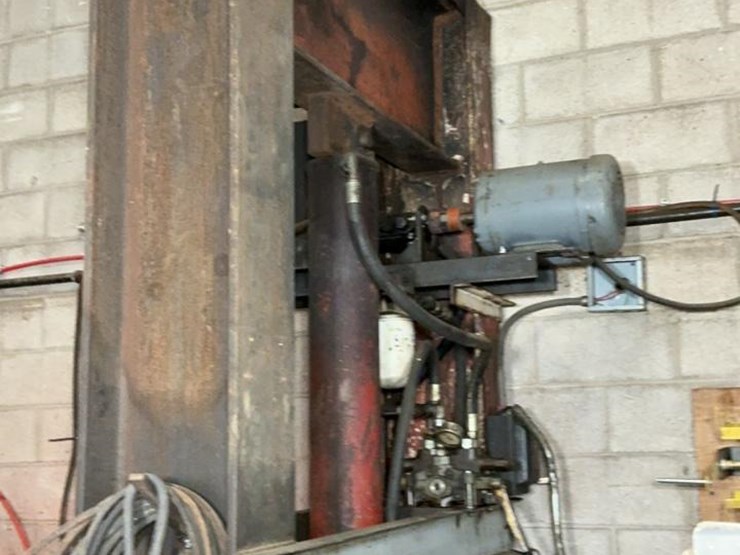 #116-•-40-ton-shop-press-image-4