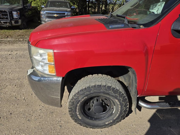 2009-chevrolet-silverado-2500-image-9