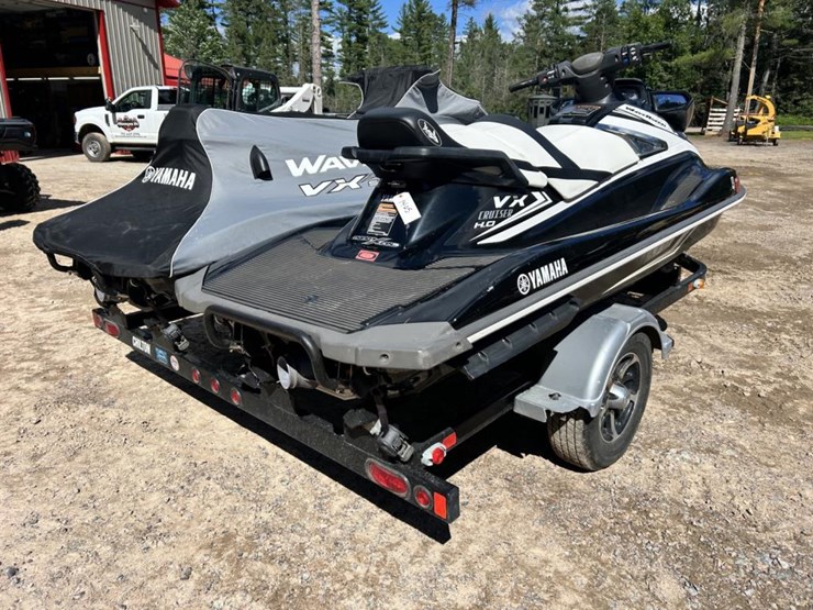 #1405-•-2016-yamaha-vx-cruiser-h.o.-jet-skis-w/-trailer-image-5