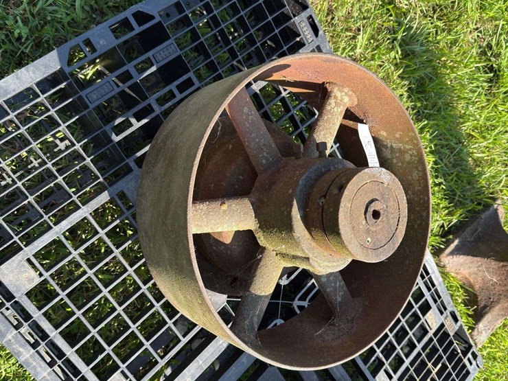 field-brundage-18"-pulley-image-2