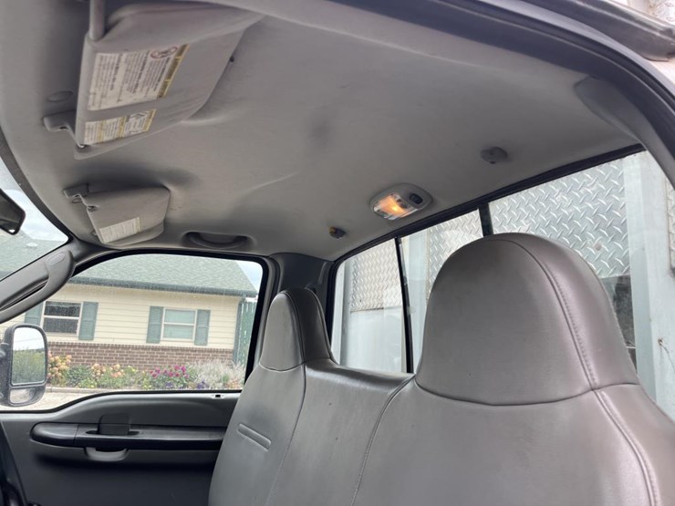 2005-ford-f350-image-29
