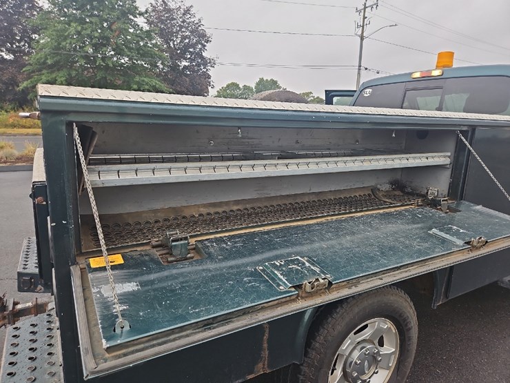 2011-ford-f350-xlt-image-18