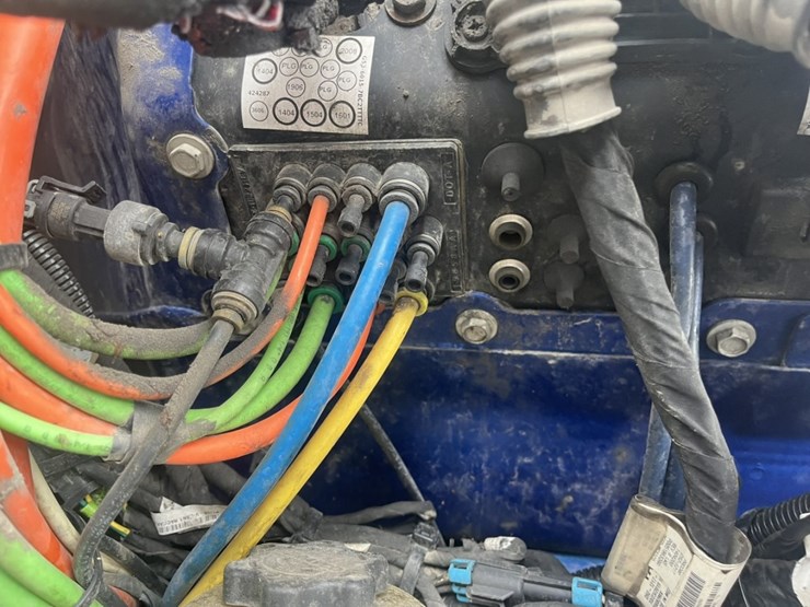 2020-kenworth-t680-image-14