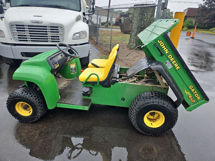 john-deere-gator-image-9