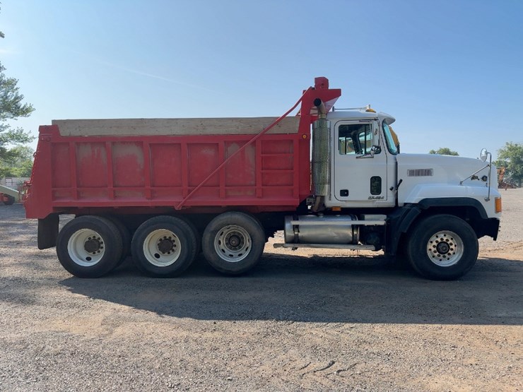 1998-mack-e7-454-image-6