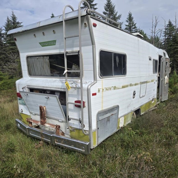 #2589 • Winnebago Indian RV