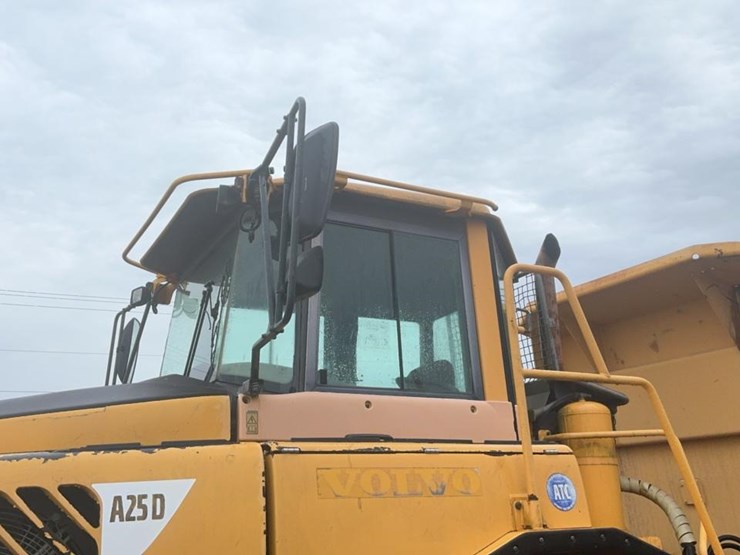 2006-volvo-a25d-image-15