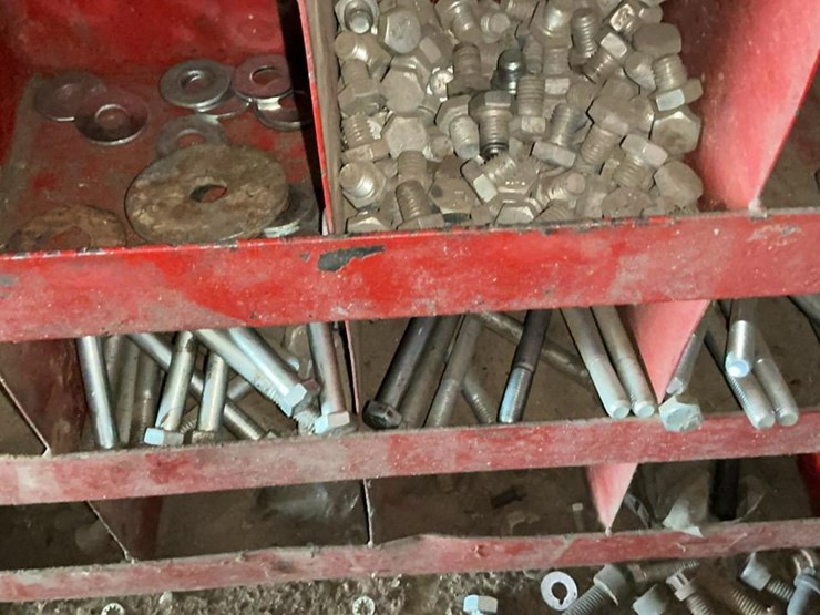 #120-•-coarse-thread-bolts-rack-and-contents-image-17