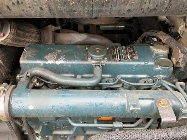 2010-bobcat-s175-image-24