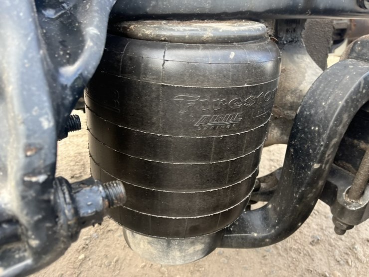 2020-kenworth-t680-image-102