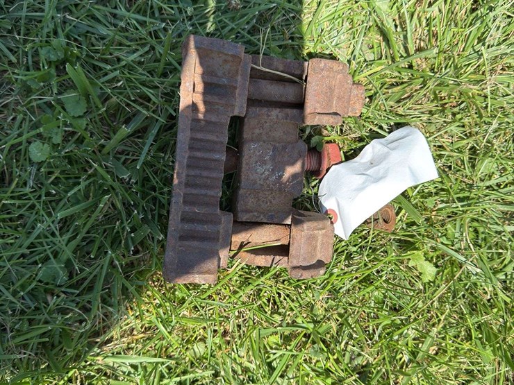 rumely-lightweight-axle-clamp-image-2