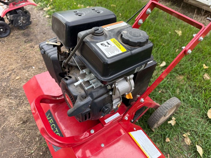 vector-22”-compact-tiller-image-5