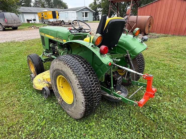 john-deere-850-image-8