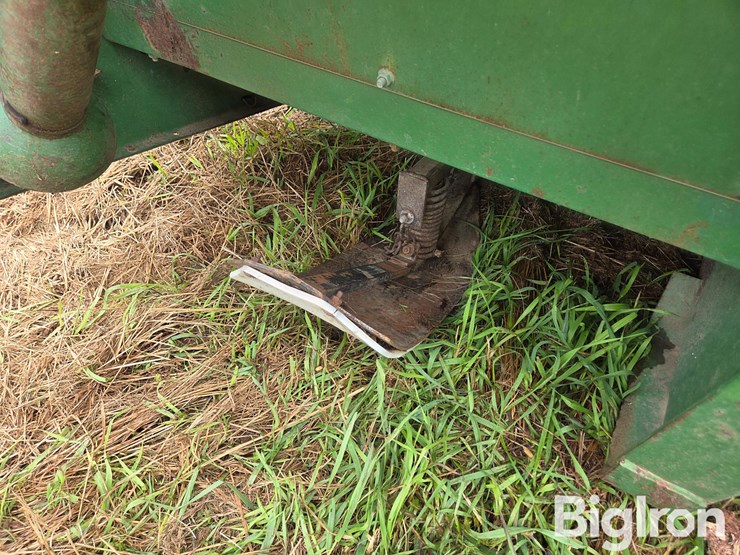 john-deere-444-image-16