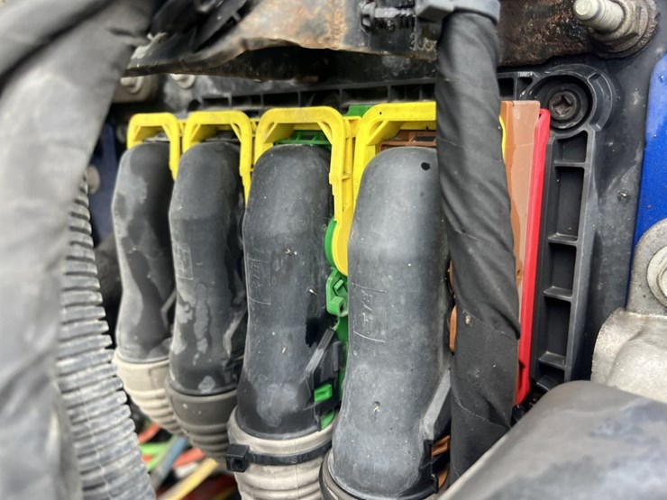 2020-kenworth-t680-image-10