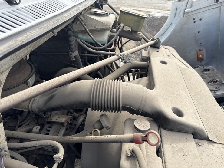 1996-gmc-3500-image-19