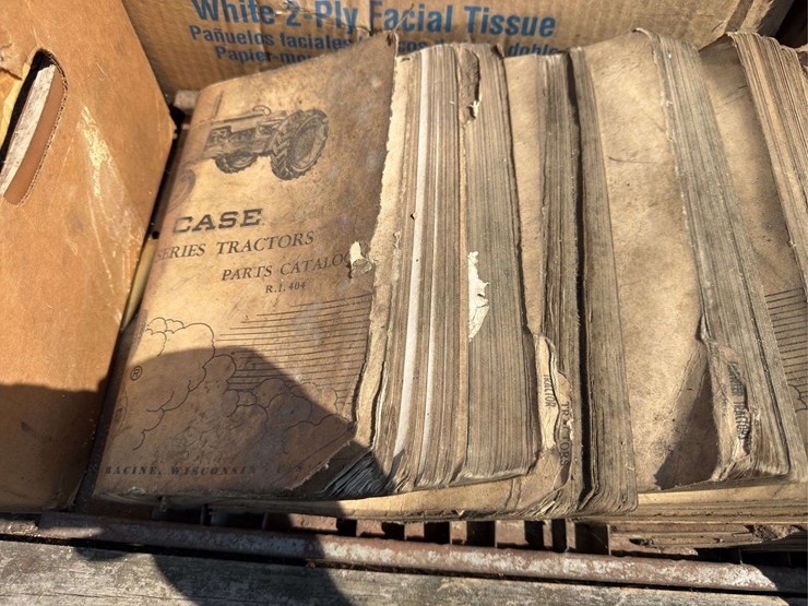 ji-case-late-model-manual-assortment-image-2