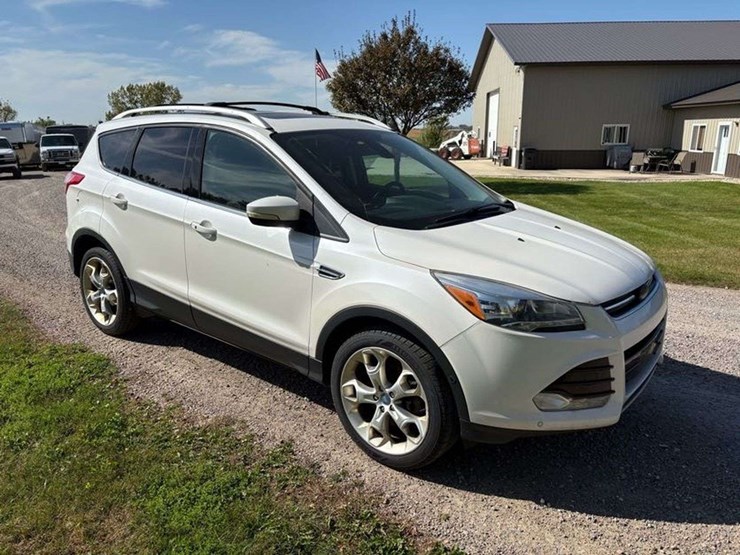 2013-ford-escape-titanium-image-29