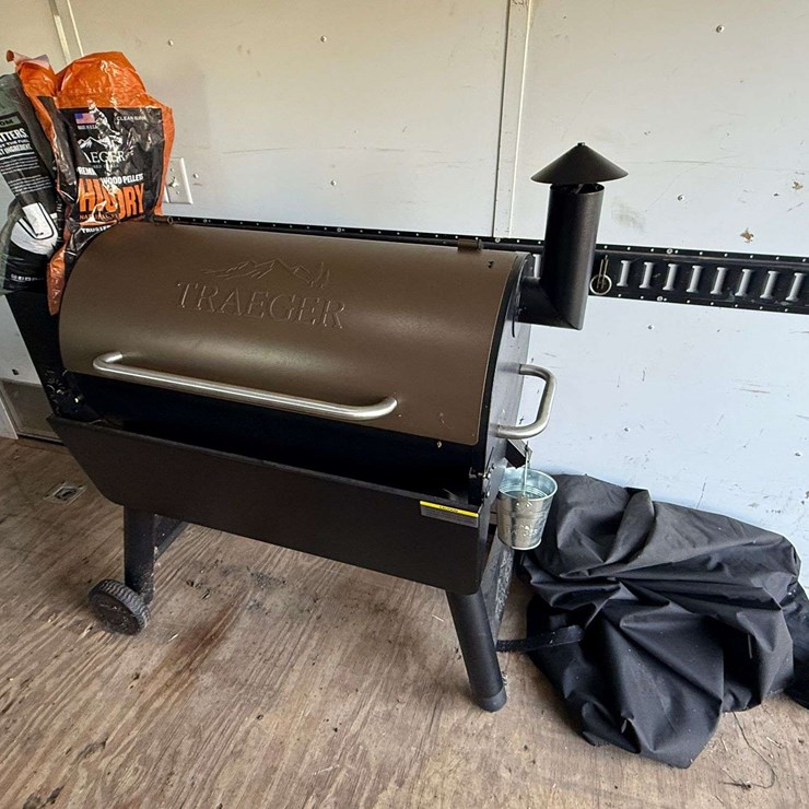 Trager Pellet Grill, Always Covered and Only Used a Few Times, Comes with Cover, Scraper, Chicken Ho