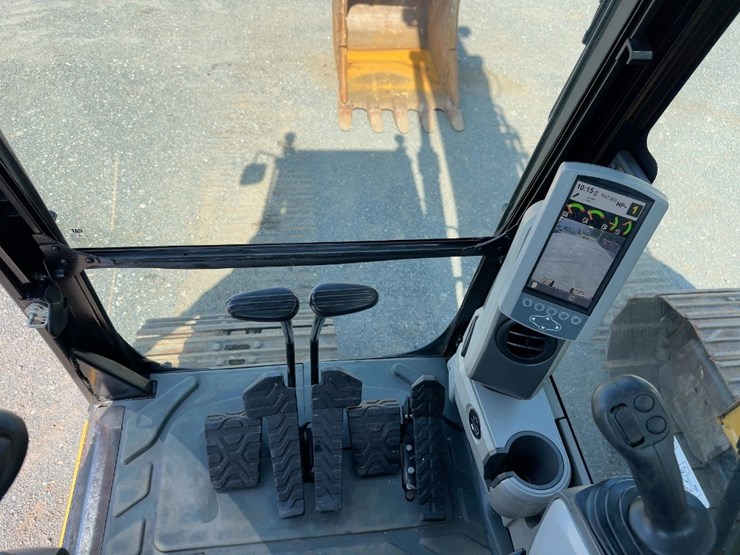 2016-caterpillar-325flcr-hydraulic-excavator-image-38