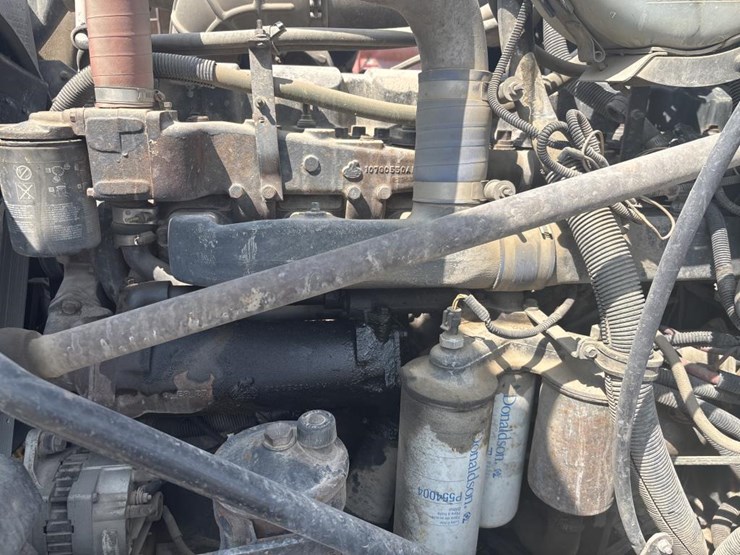 2000-mack-rd600-image-13