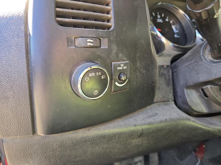 2009-chevrolet-silverado-2500-image-40