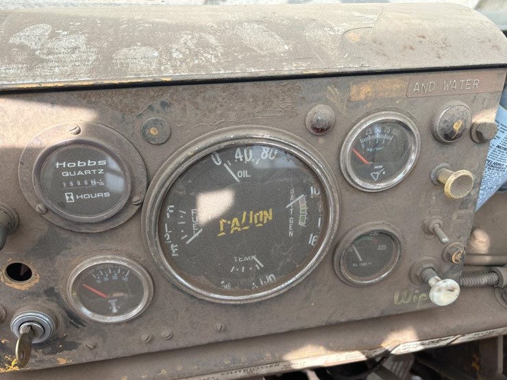 #1800-•-galion-2-stage-crane-truck-image-51