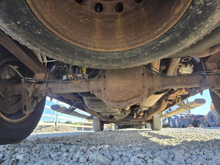 2010-ford-f150-image-21