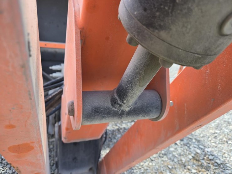 2015-jlg-600aj-image-18