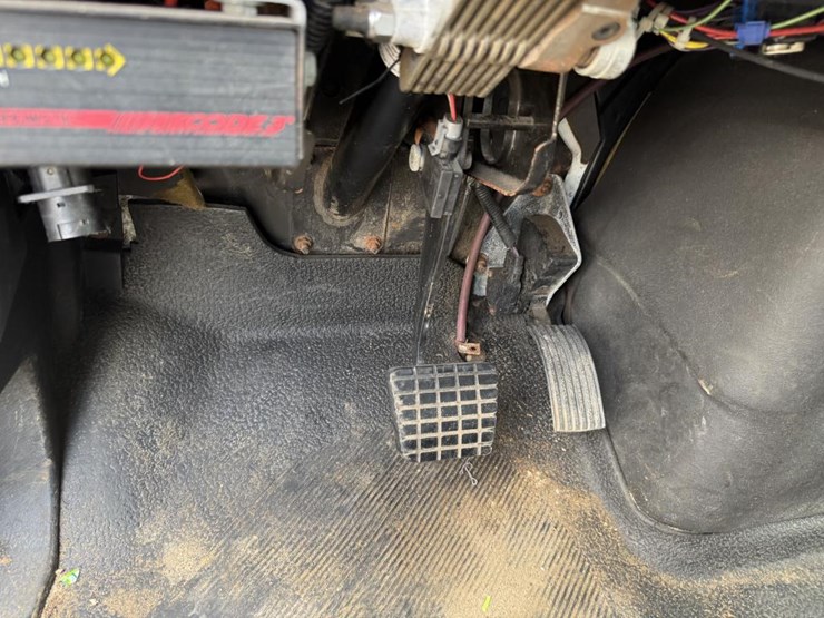 2006-international-durastar-4300-image-58