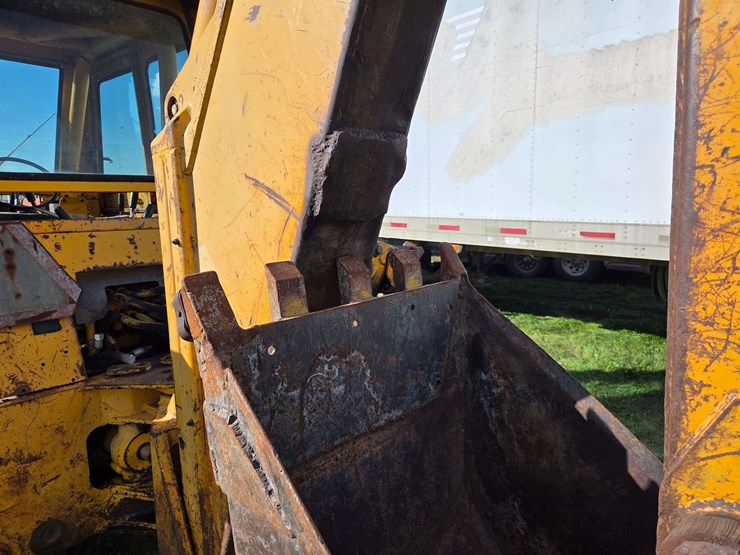 john-deere-510-image-24