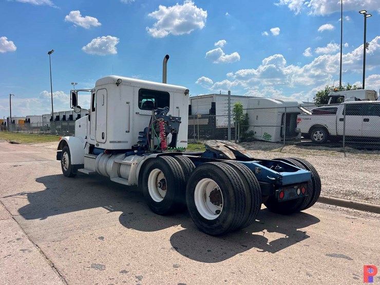 2007-peterbilt-378-image-5