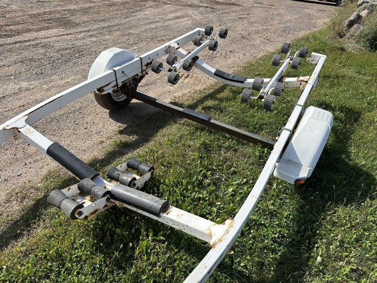 #1410-•-shorelander-boat-trailer-image-10
