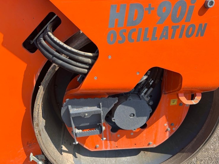 2021-hamm-hd+9i-vo-smooth-double-drum-roller-image-15