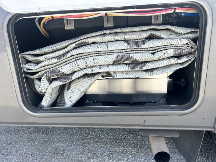 2017-ford-e450-image-34
