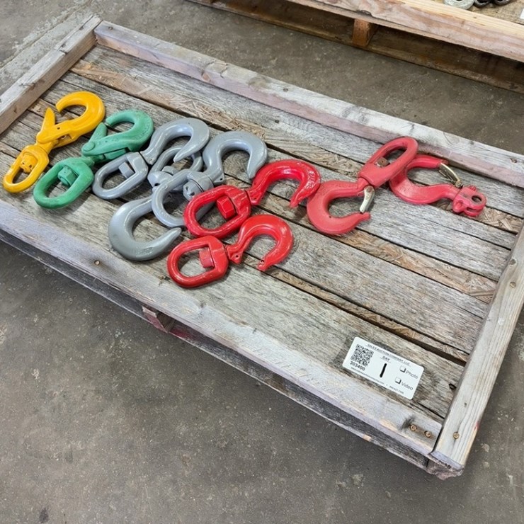 QUANTITY OF (9) HEAVY DUTY HOOKS