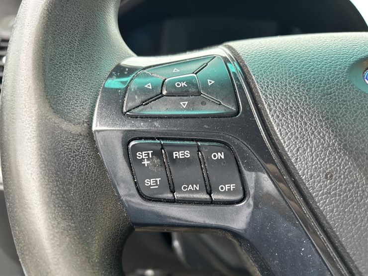2017-ford-explorer-image-45
