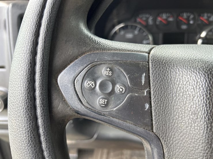 2015-chevrolet-2500hd-image-55
