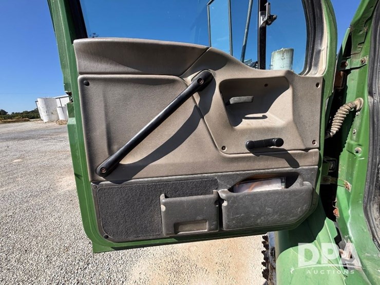 2004-sterling-day-cab-truck-(gp11427,-unit-31350)-image-75