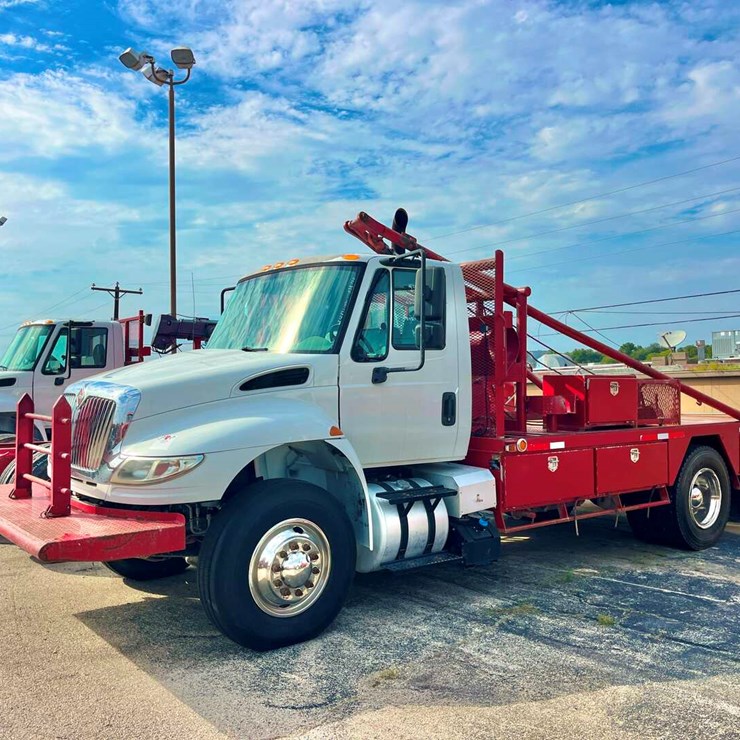 2016 INTERNATIONAL DURASTAR 4300