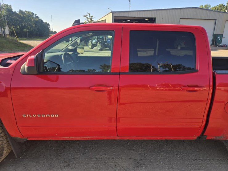 2016-chevrolet-silverado-1500-image-13