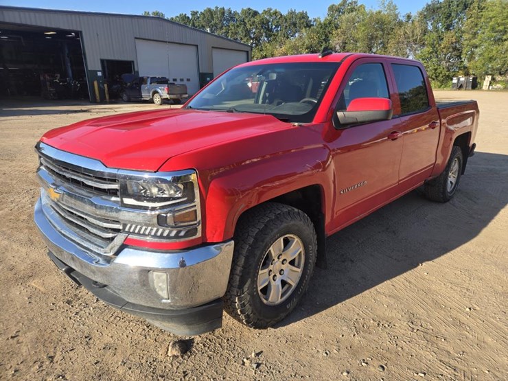 2016-chevrolet-silverado-1500-image-1