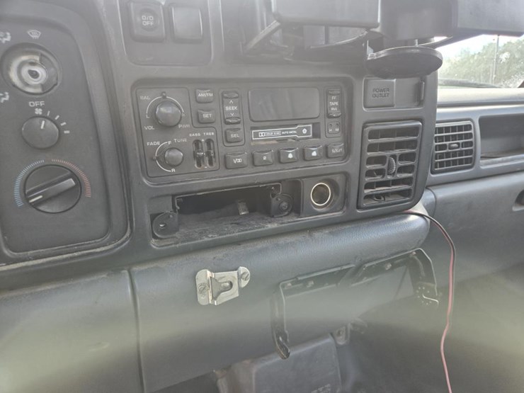 1997-dodge-ram-3500-image-41