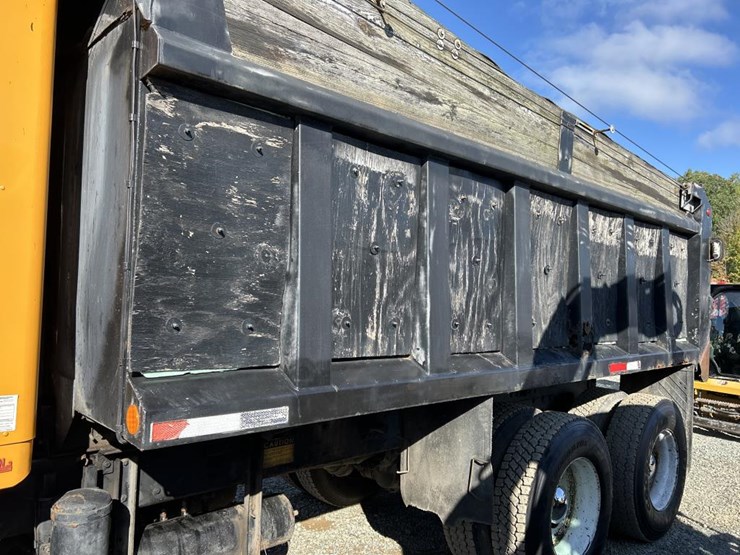2000-kenworth-t800-image-17