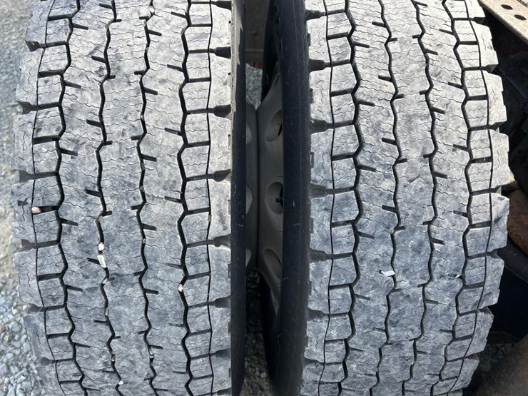 2015-peterbilt-579-image-94