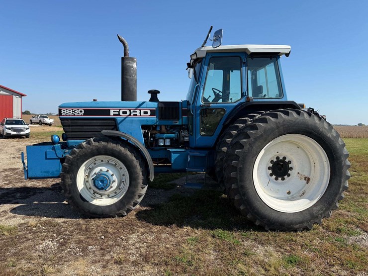 1993-ford-8830-image-3
