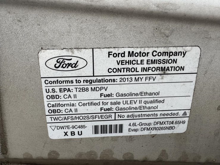 2013-ford-cargo-image-52