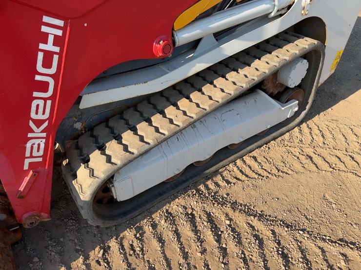 2019-takeuchi-tl6r-image-17