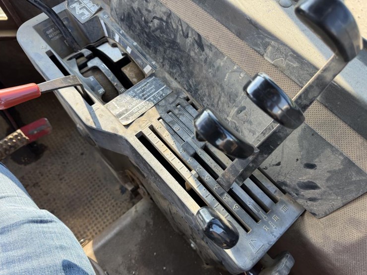 john-deere-8450-image-38
